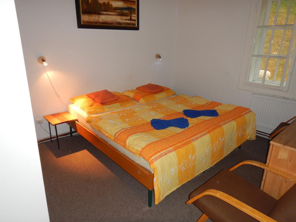 Hotel Myslivna à Černý Důl Extérieur photo